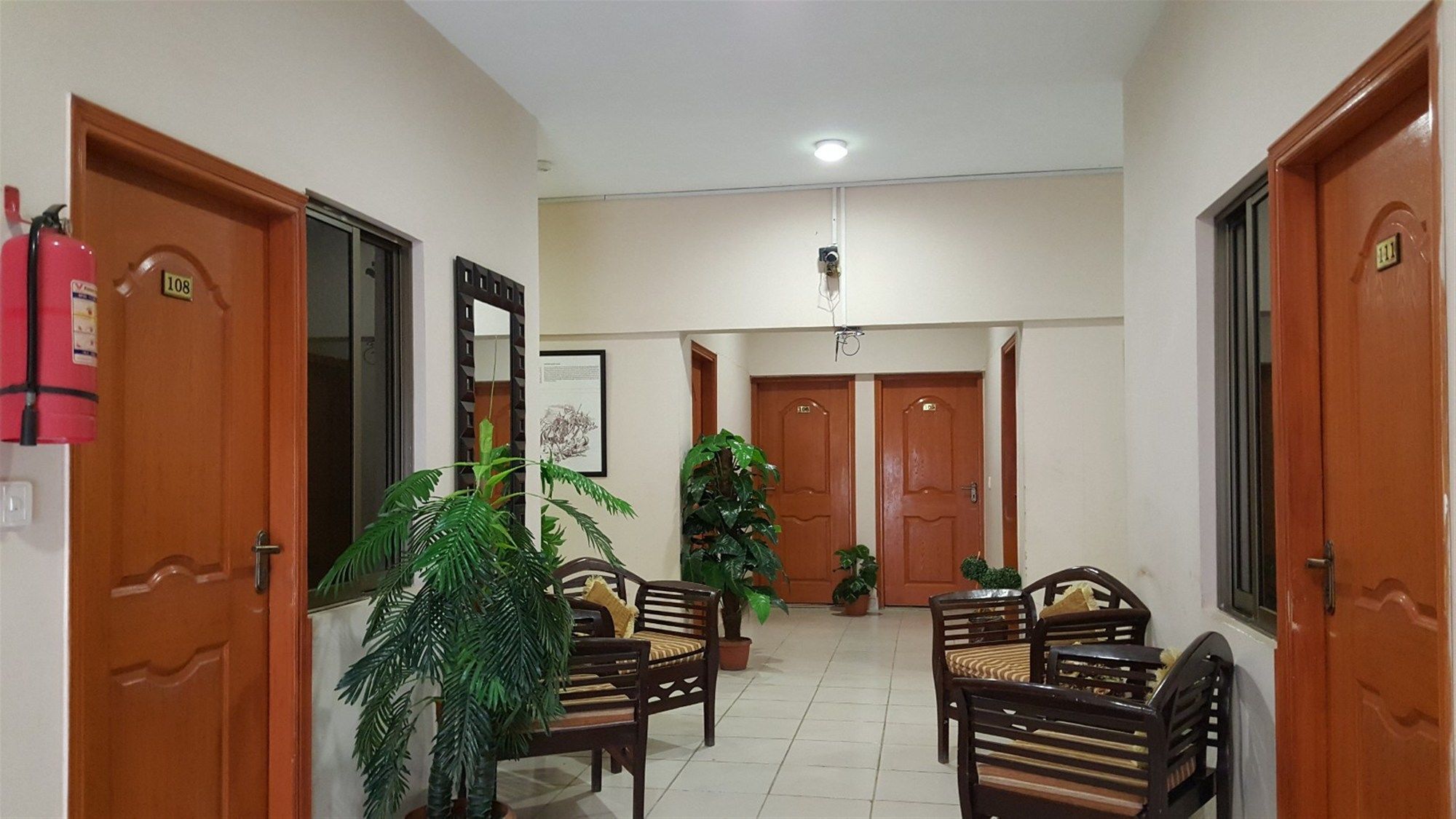 Royal Inn Hotel Karatschi Exterior foto